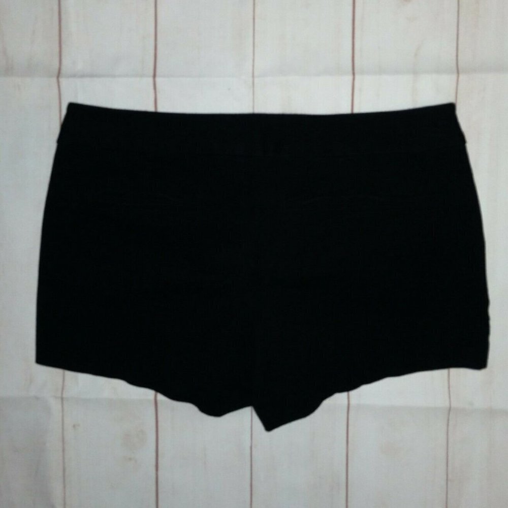 𝅺OLD Navy Size 8 Womens Black Cargo Shorts